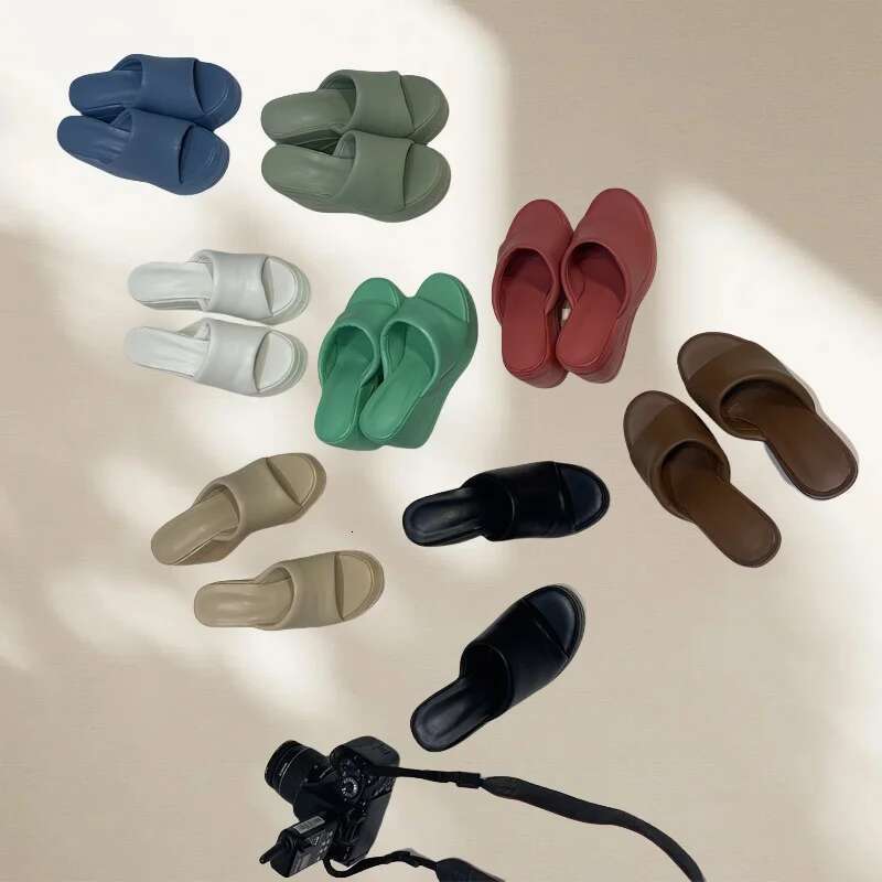 Quality Comfortable High Heels Casual Beach Sandals Thick-Soled Fashion Home Slippers Versatile Women Shoes