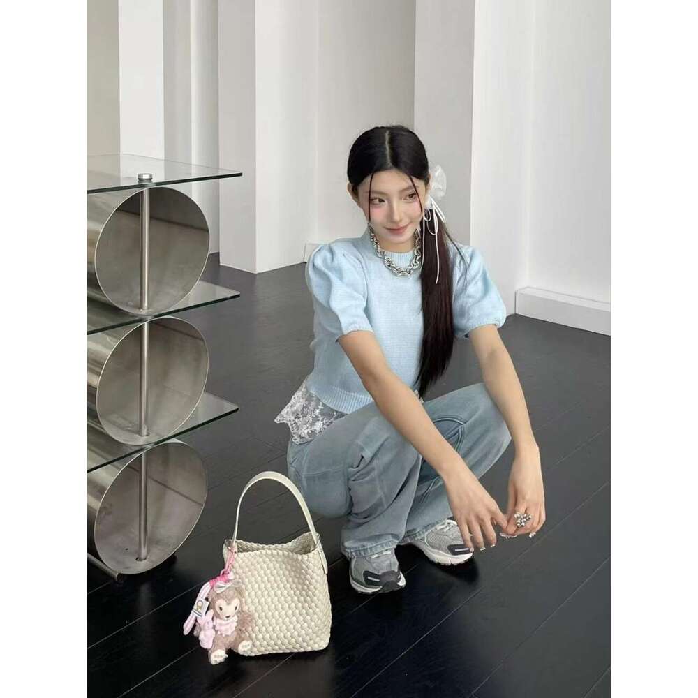 2025 new high-end handmade woven large capacity single shoulder tote underarm bag, water bucket bag