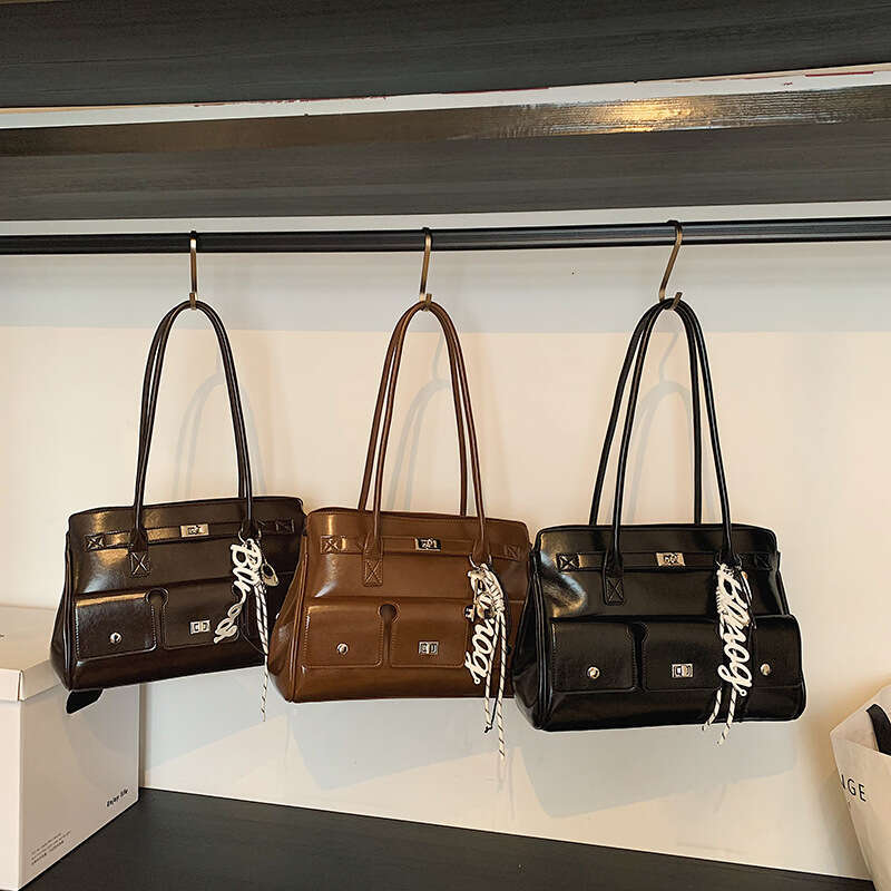 Commuter Large Capacity Handbag For Women 2025 New Versatile Shoulder Trendy Fashion Temperament Niche Armpit Bag