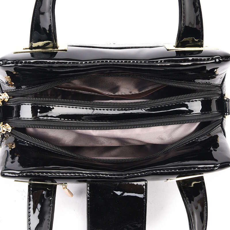 designer Women's bag Baquing Kangaroo Bag with Crocodile Pattern, Middle aged Mom's Crossbody High end Women's New Bag, Bright and Matu