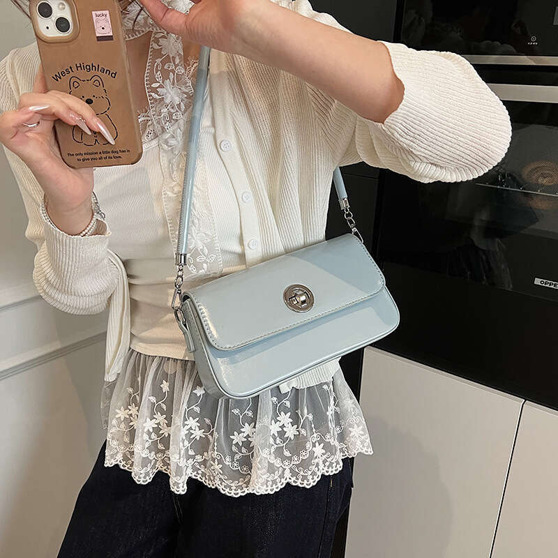 Texture Simple Small Square for Women 2025 Spring New Collection Solid Color Versatile Crossbody Korean Edition Underarm Bag