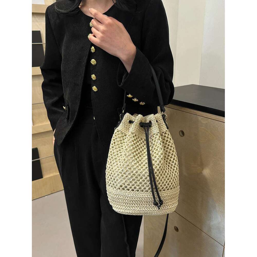 New Fashion Handbag For Women; Temperament Trend Hand-Held Single Shoulder Sling Bag; Versatile Women's Straw Bag