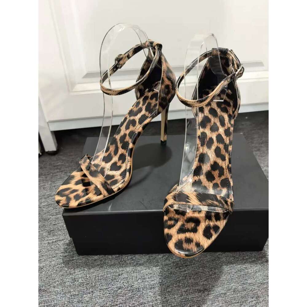 New Catwalk Thin Strap Leopard Print Sandals Sexy Open Shoes Round Buckle High Heels Party Banquet Women Shoe
