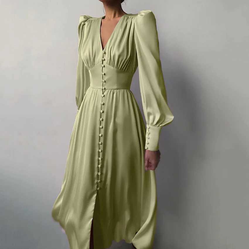 Autumn and winter womens V-neck satin waist retro womens clothing W250430