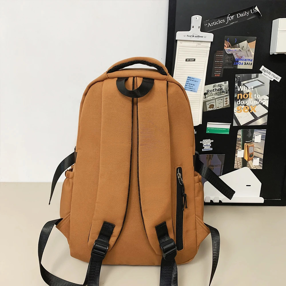 Outdoor travel lightweight personalized niche leisure backpack trend mens and womens backpacks large capacity computers 250427