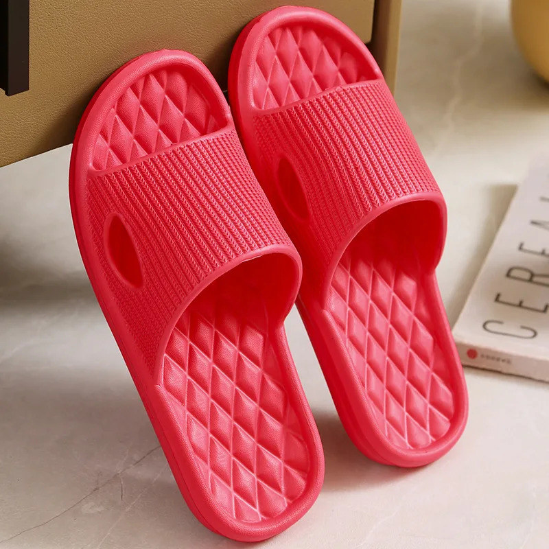Soft Home Slippers Couple Summer Indoor Skid Proof Bathroom Slippers Sandals el Solid Color Men Women Flip Flops Flat Shoes 250428