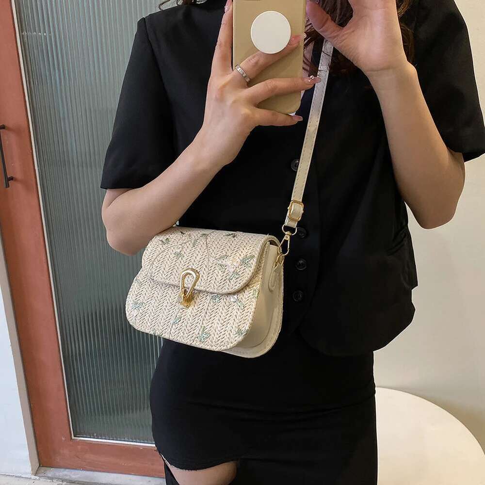 Fashion Lace Flower Shoulder Crossbody Straw Summer Beach Shopper Bag Ladies Handmade Woven Brand Designer Handbag For Girl Bag