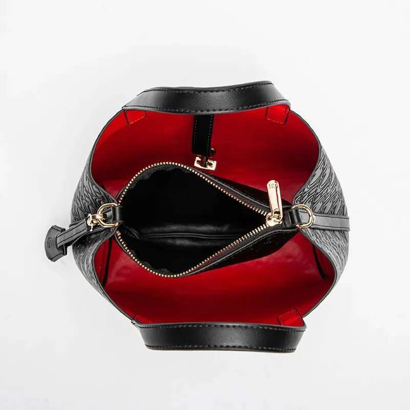 CH Shoulder Premium Feeling Classic Ladies Handbag Crossbody High Quality Solid Color Commuter Bag Temperament Vintage