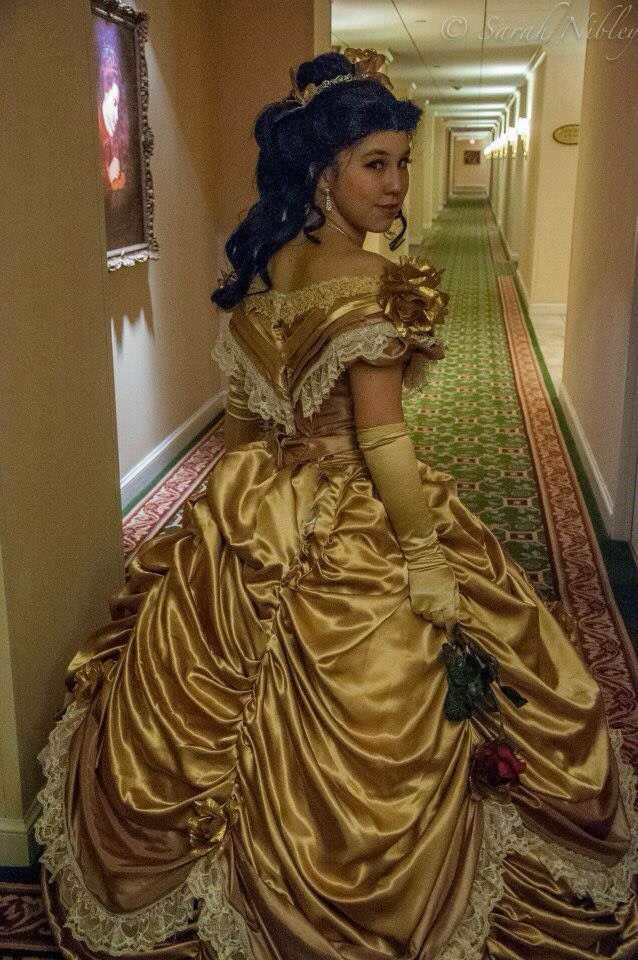 Gold South Belle Prom Dress With Florals Off Shoulders Ball Gown Bustle Evening Dress Renaissance 1870s Masquerade Party Vestidos De 15 Quinceanera 19