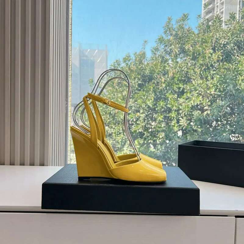 Fish Mouth Open Toe New Stiletto High Heel Ankle Strap Sexy Fashion Runway Women Shoes Designer Buckle Sandals