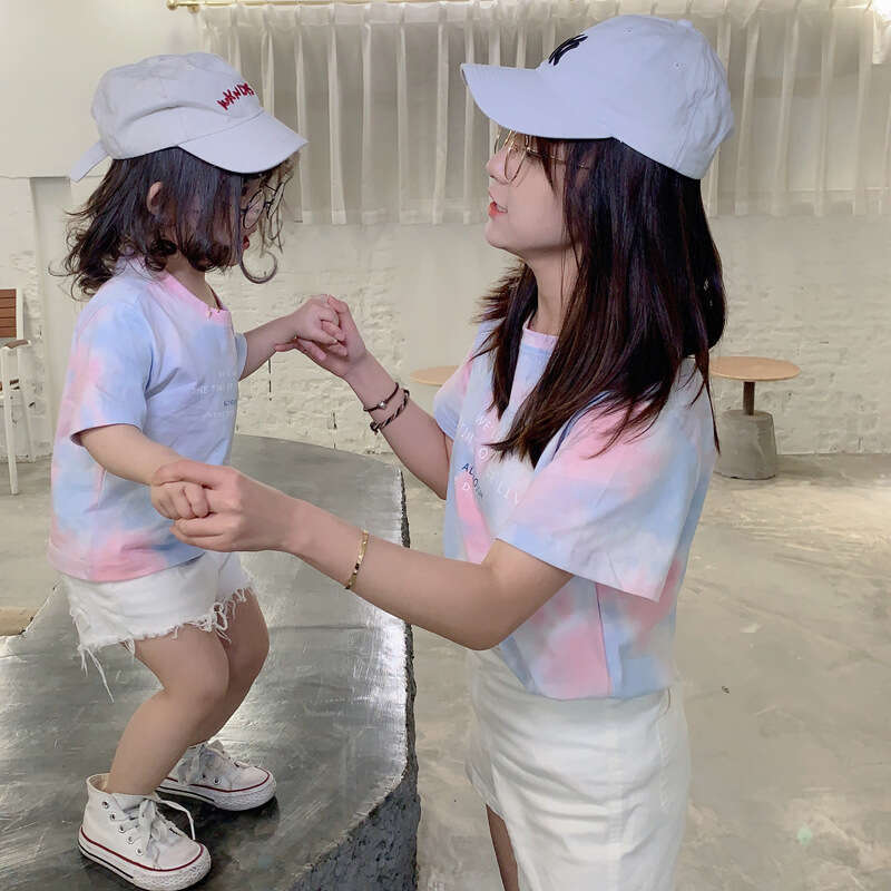 2025 Parent Child Summer Three Or Four Western Style Tie Dye Short Sleeved T-Shirt Different Fashionable Family Clothing