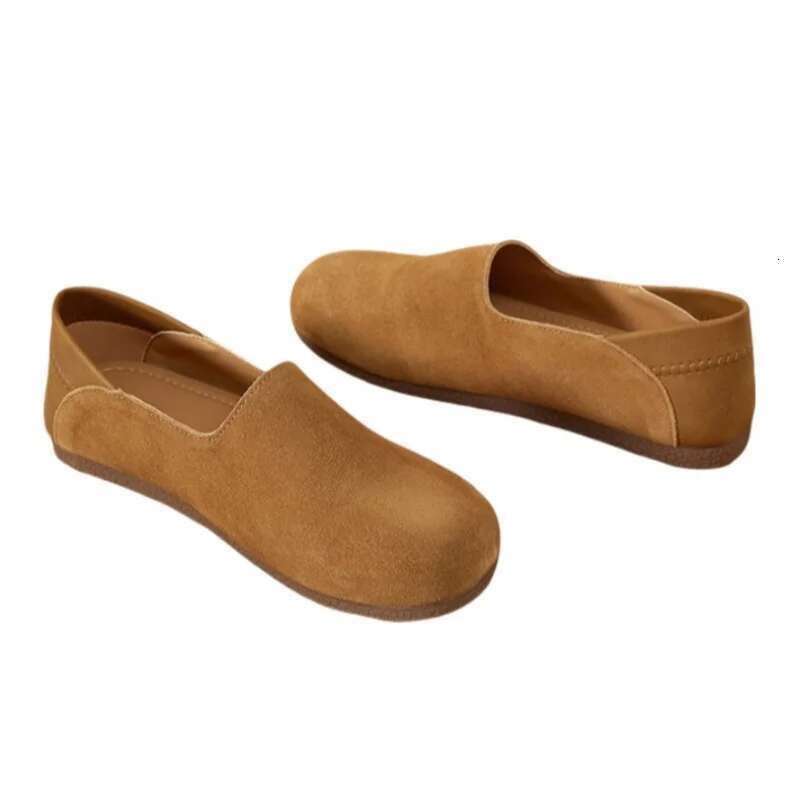 Round Head Comfortable Casual Lightweight Sports Flat Fashion Designer New Women Lazy Slip on Shoes