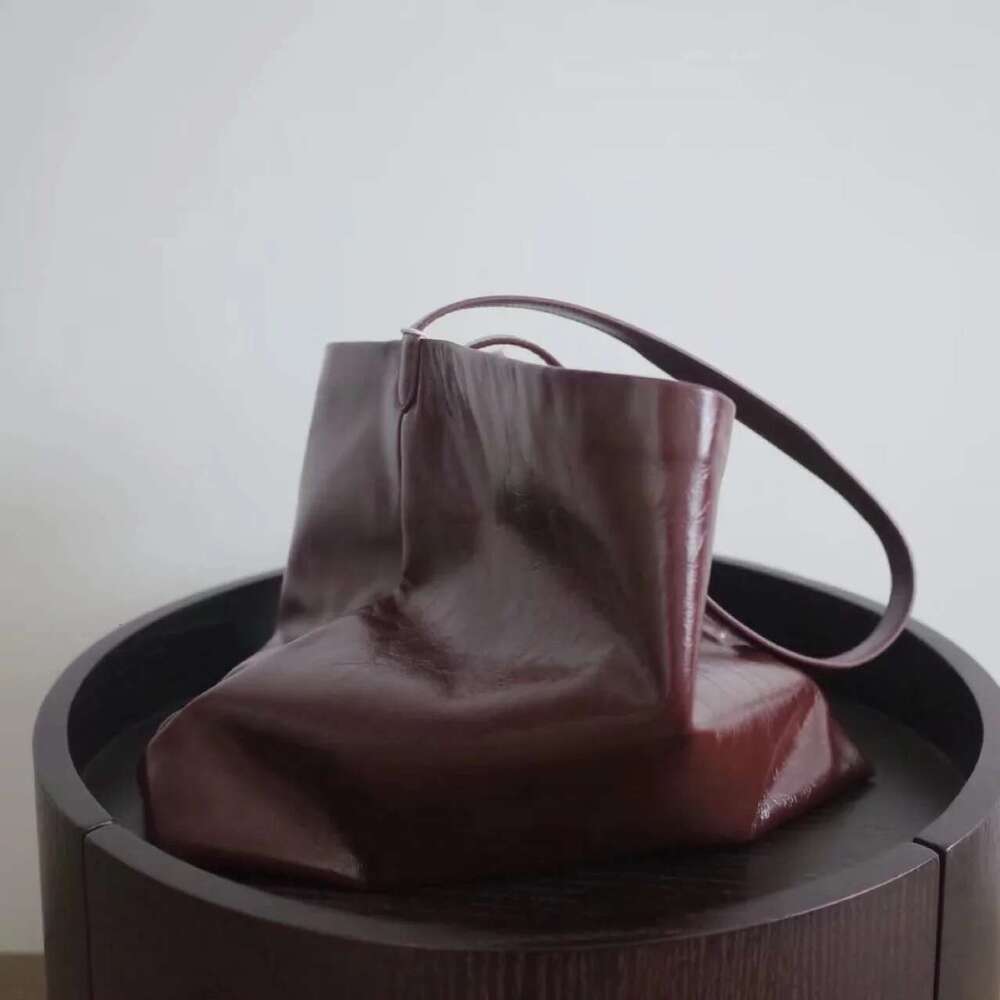New Nichedesign Korean Style Casual Tote Simple Genuine Leather Bucket Women's Crossbody Bag Motorcycle Equipment Access