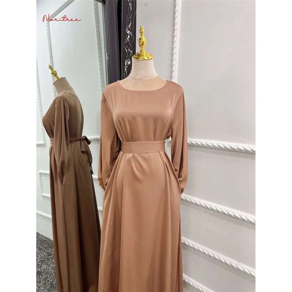 Fashion Satin Sliky Djellaba Dress Full Length Flare Sleeve Soft Shiny Abaya Dubai Turkey Muslim Islam Robe Wy921
