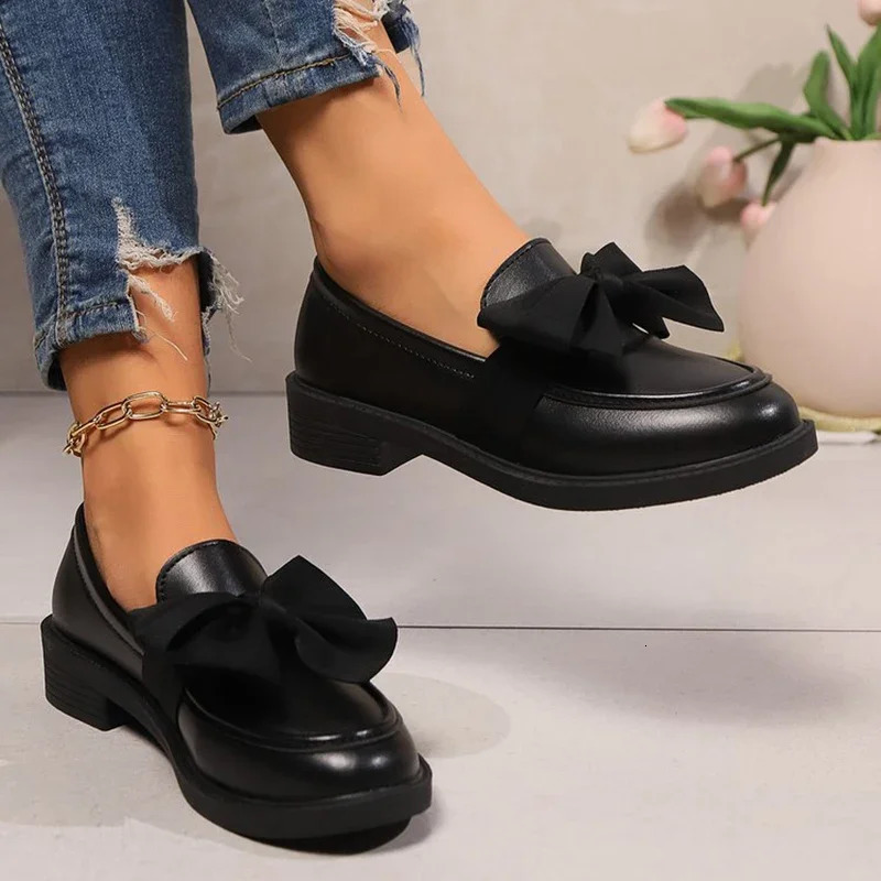 Fashion Bowknot Slip On Loafers for Women 2025 Summer Solid Color Patent Leather Shoes Woman Comfort Soft Sole Platform Loafers 250421