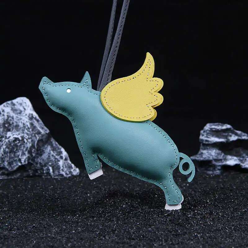 Pig Sewing Schoolbag Handmade Genuine Leather Bagpack Decoration Vintage Car Keychain Bag Pendant Hanging Accessories
