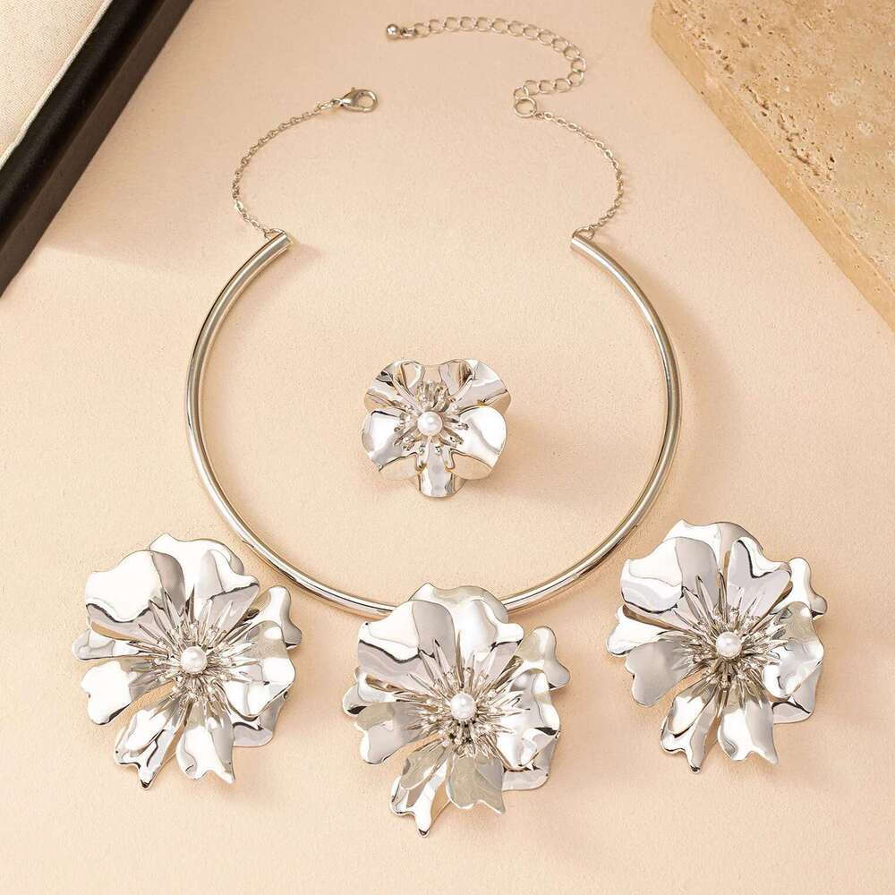 Dubai Jewelry Set Earring Women Ring Pearl Petal Pendant Necklace Fashion Bride Wedding Party Accessories Gifts