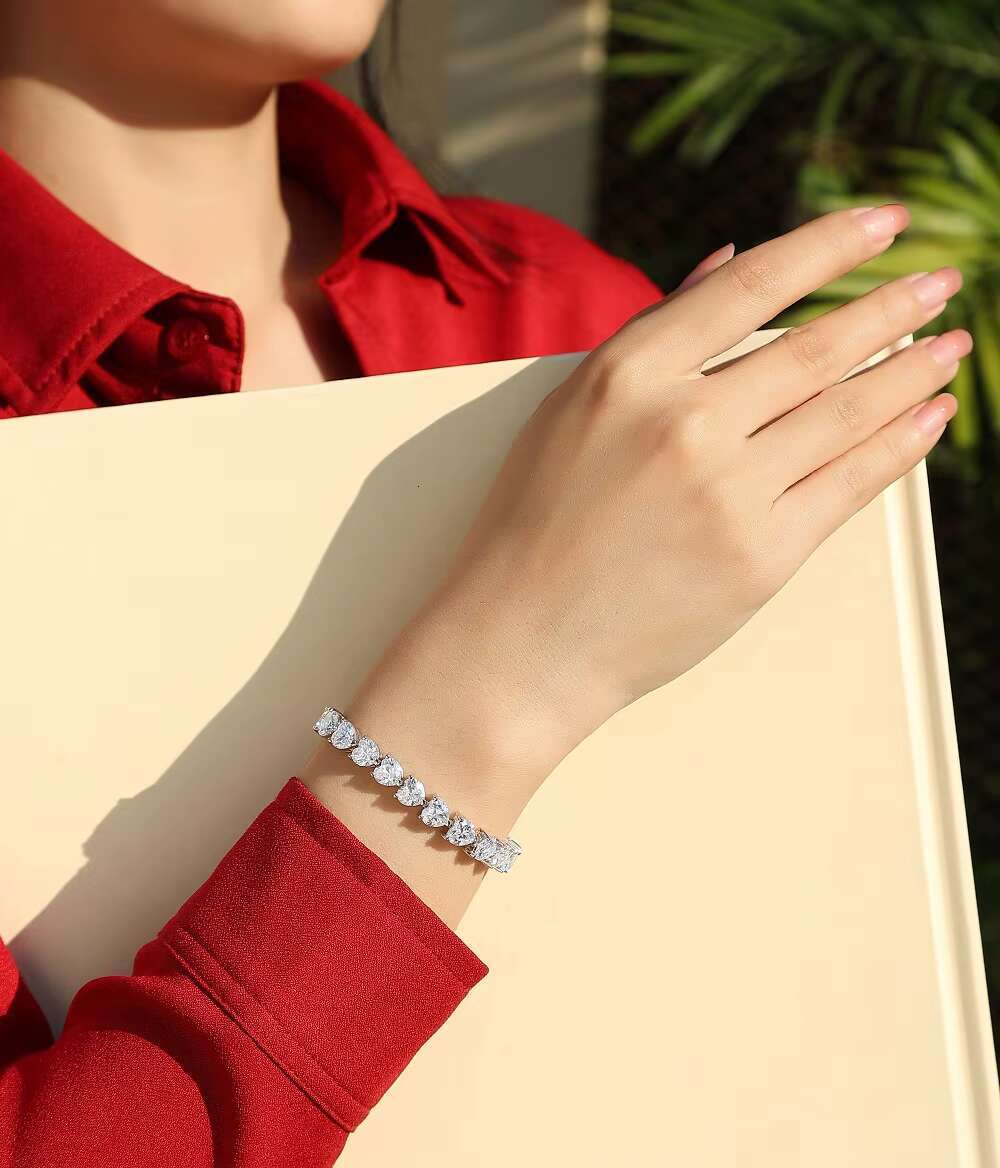 Elegant 1 Ct Heart Lab Moissanite Tennis Bracelet 18K Gold Plated 925 Sterling Silver Tennis Chain for Men and Women Party