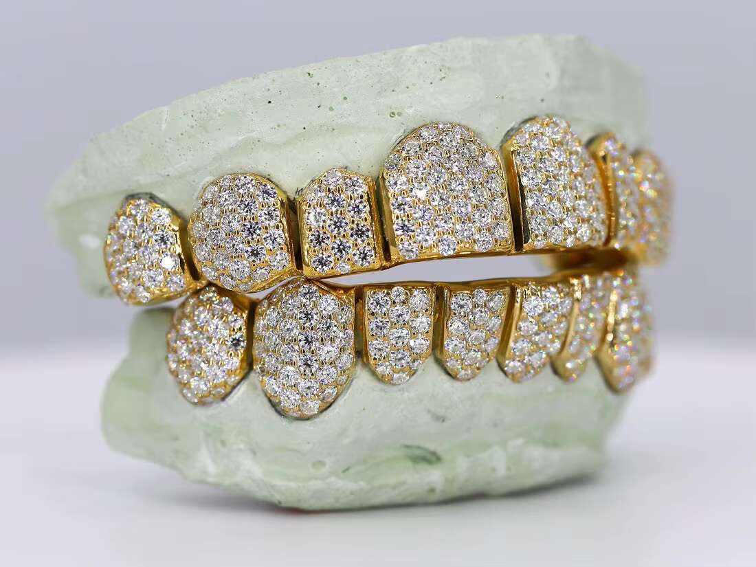 8 on 8 VVS MOISSANITE DIAMOND GRILLZ TOP and BOTTOM DIAMOND TEETH GRILLZ