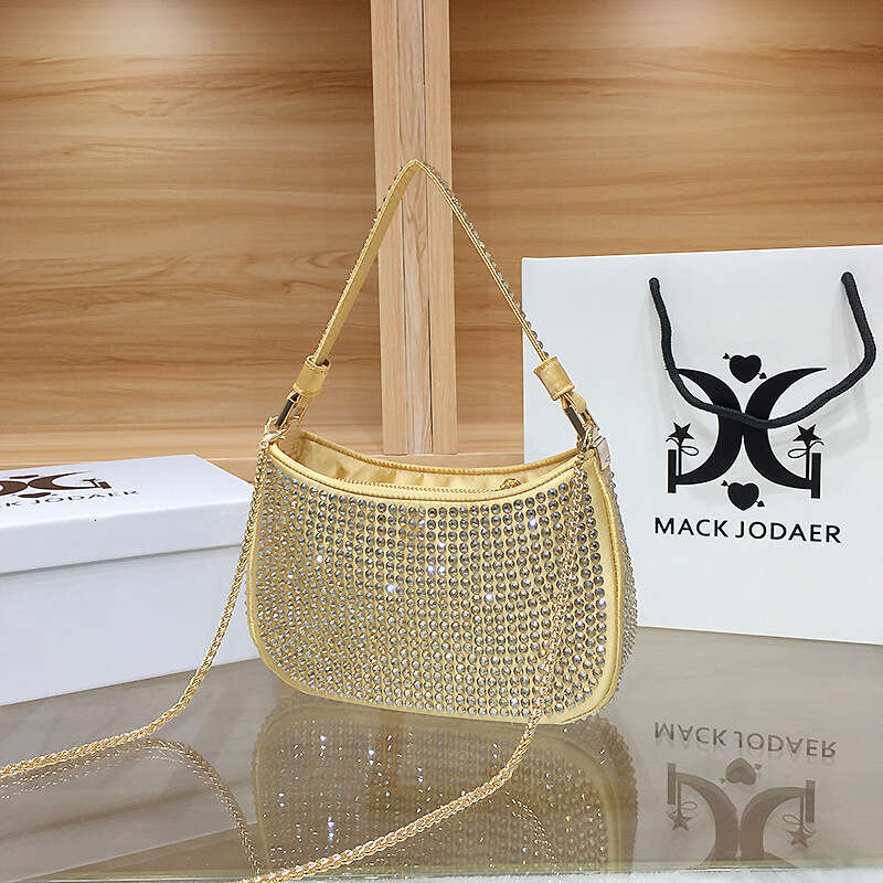 designer Women's bag Handheld for women with a sense of luxury, exquisite banquet new diamond chain crossbody bag, single shoulder bag