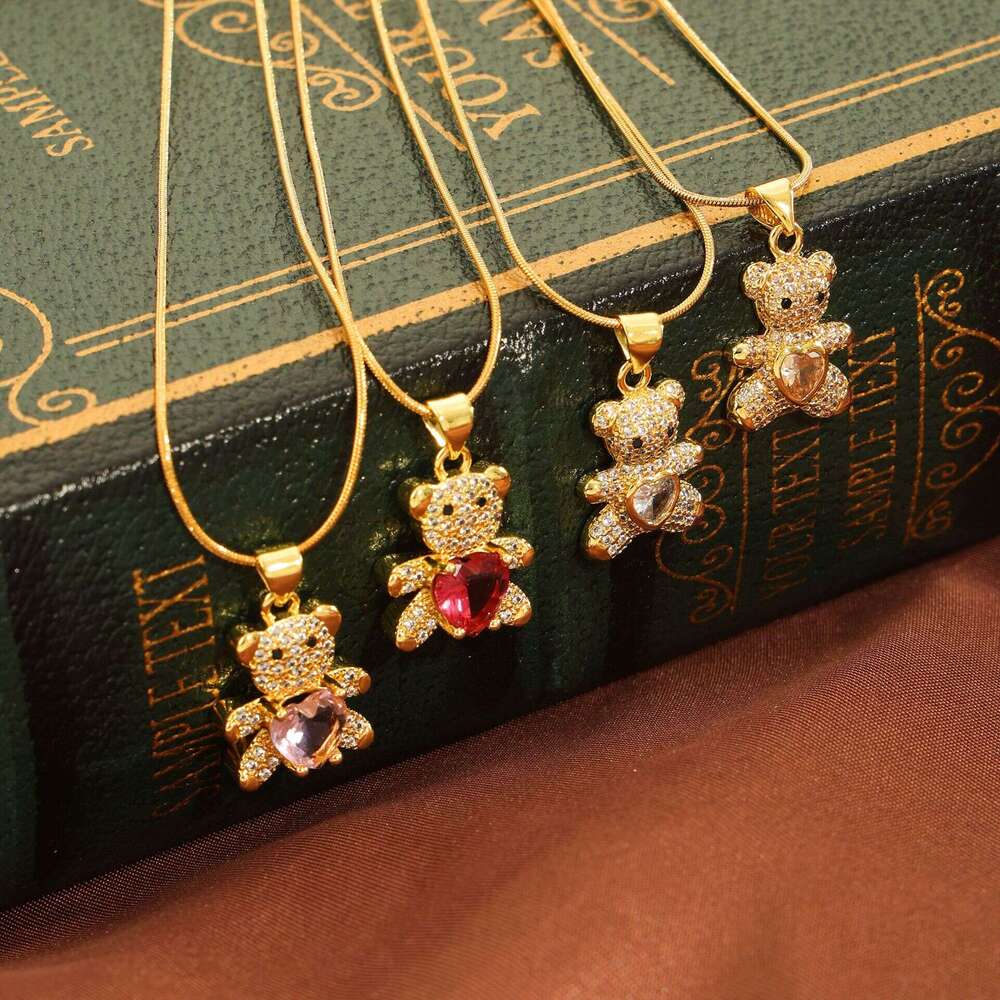 Version Of Korean Style New Fashionable, Light , Simple And Personalized Copper Material With Inlaid Teddy Bear Glass Dia Pendant Necklace Jewelry