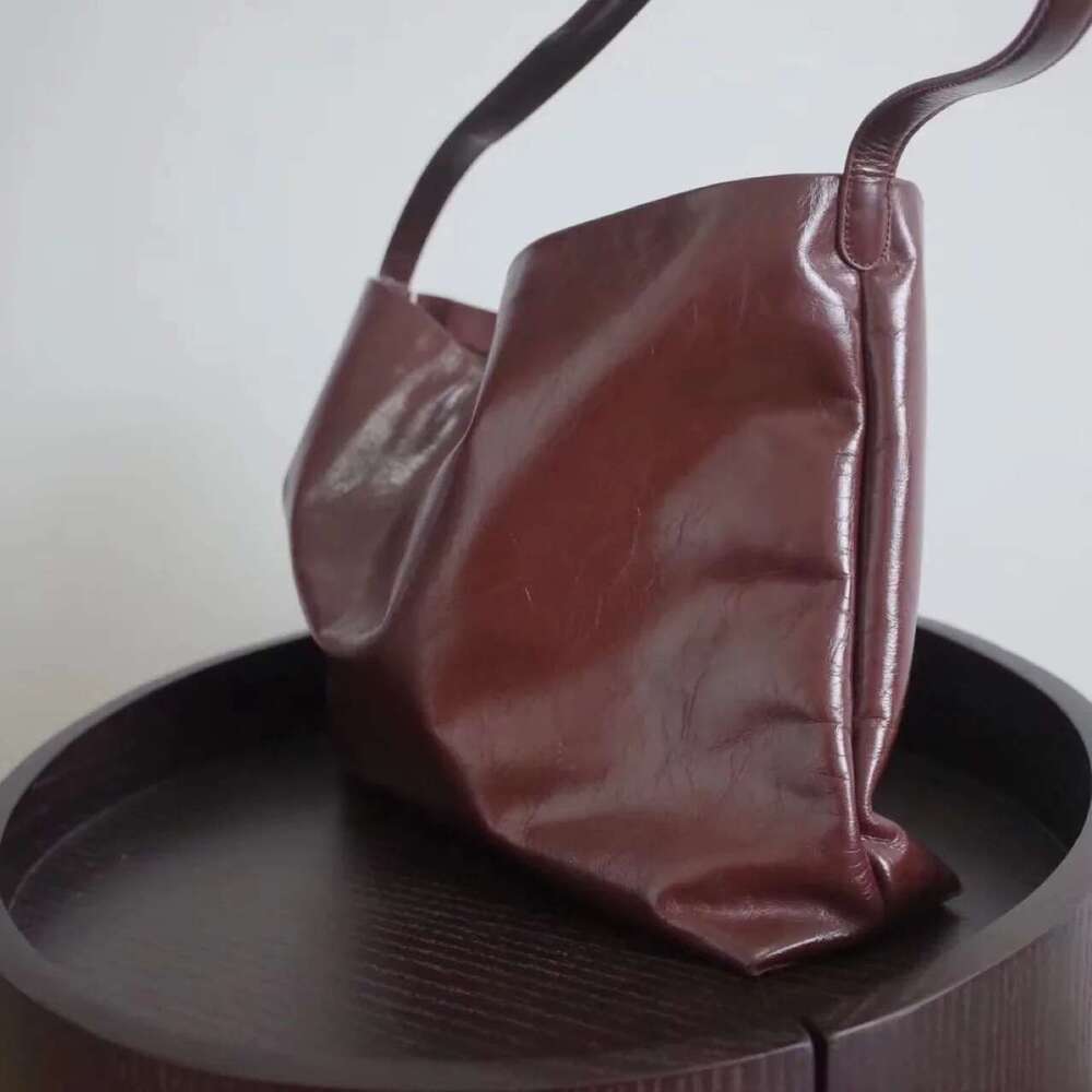 New Nichedesign Korean Style Casual Tote Simple Genuine Leather Bucket Women's Crossbody Bag Motorcycle Equipment Access