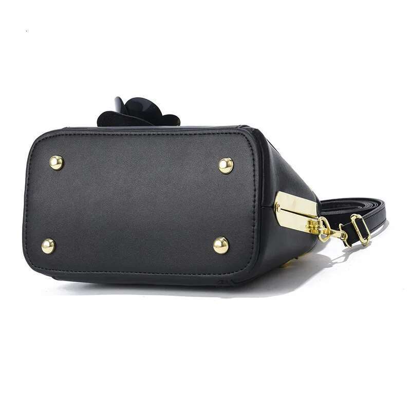 Spring and summer new patent leather sequins flower handbag shell banquet dress daily one-shoulder cross-body women's bag