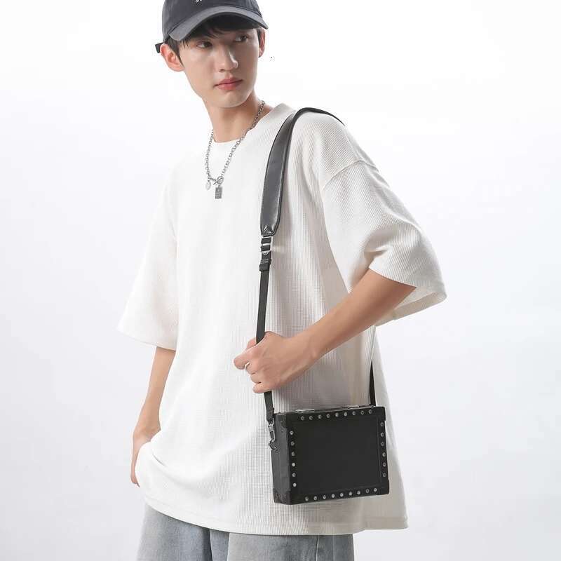 Minimalist Men's Hard Shell Box Shoulder Fashionable Rivet Male Crossbody Bags Unisex Messenger Bag for Men