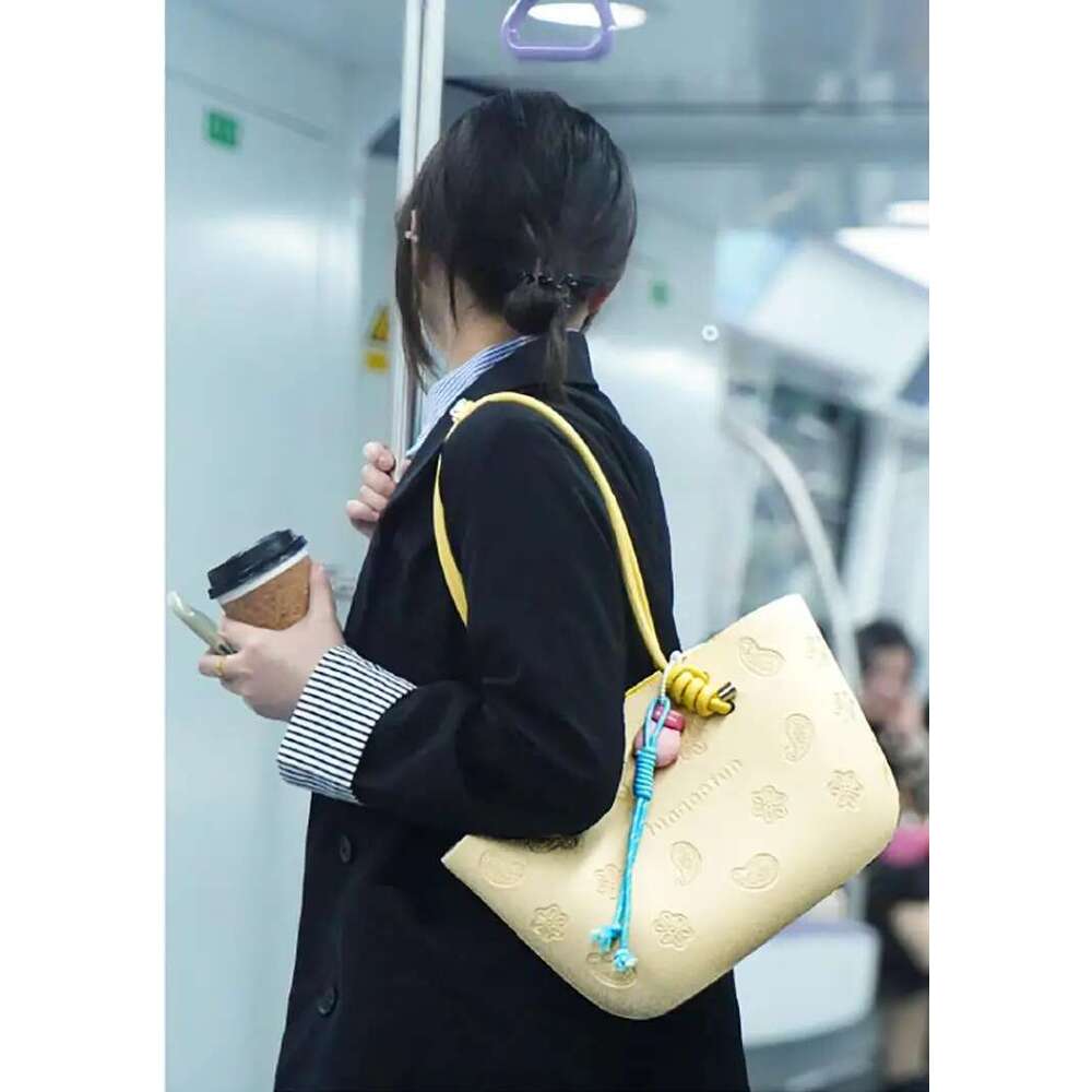 Fungoofun Handbag Women's Large Capacity Tote Adult Girls Waterproof Commuting Shoulder High-End EVA Armpit Bag Female