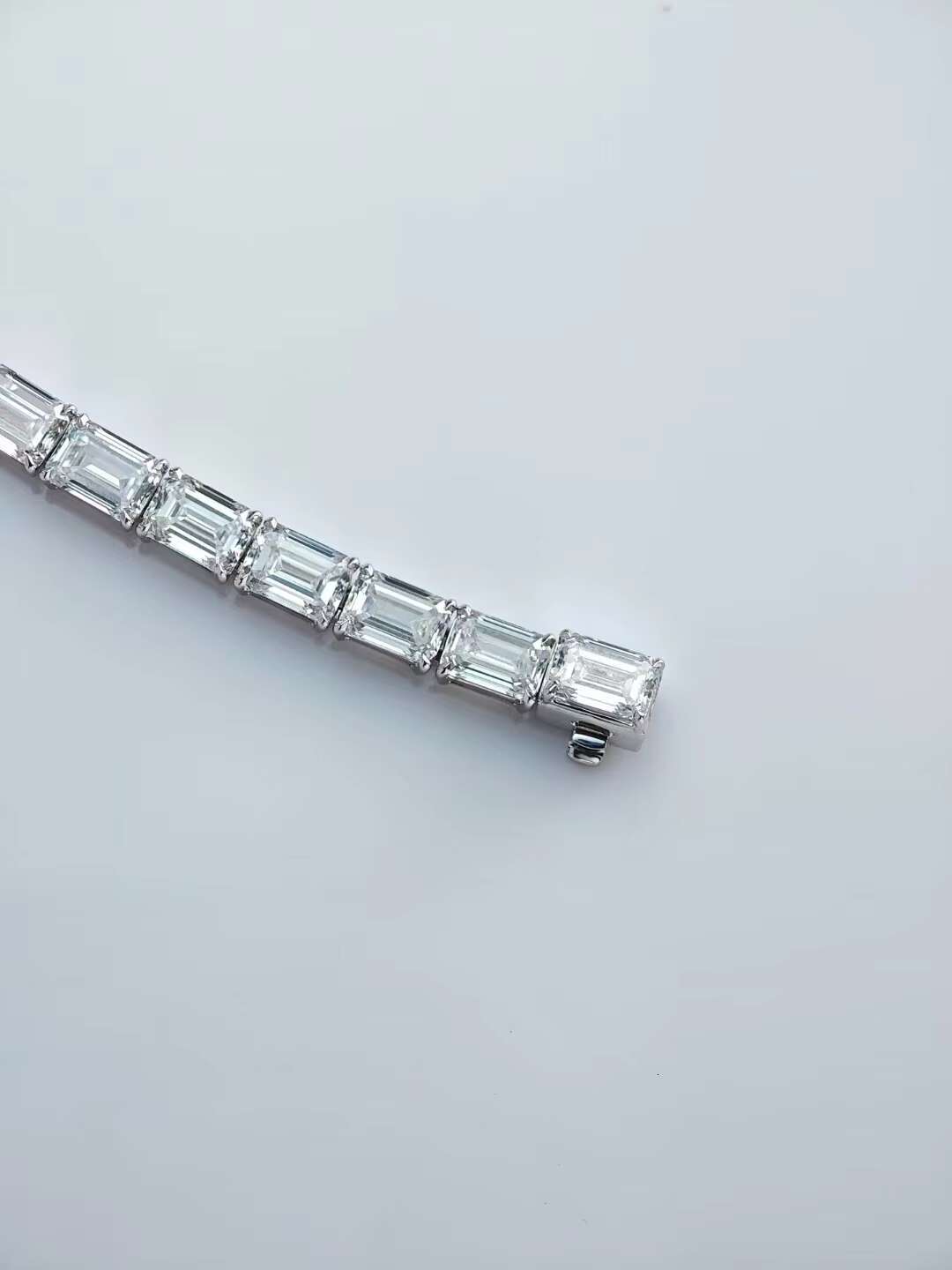 IGI Certified VVS1 VVS2 HPHT Emerald Cut Lab Grown Diamond Solid White Gold Fine Jewelry for Woman