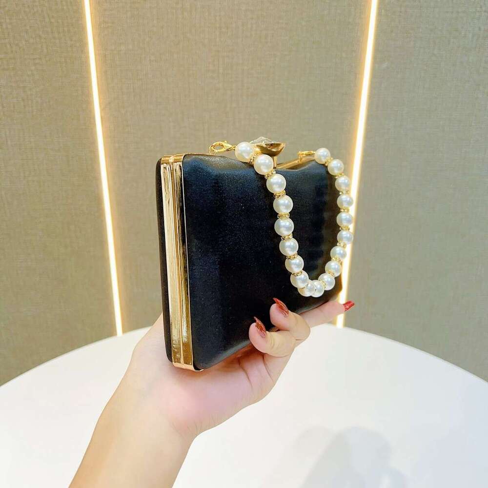 Dinner Bag New Fashionable Exquisite Handbag Pearl Chain Versatile Diagonal Cross Banquet Bag KQ