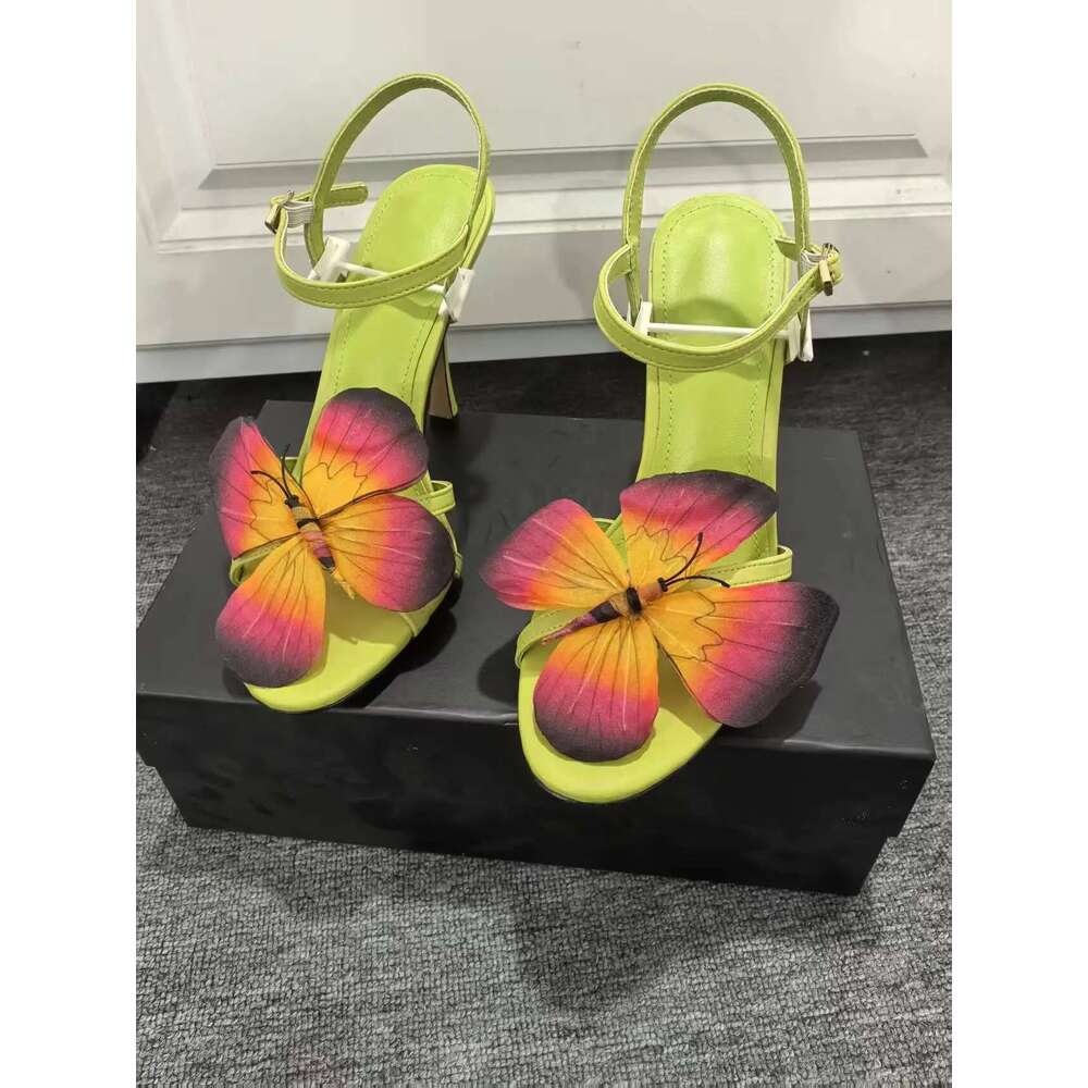 Fashion Brand Butterful Flower Decoration Woman Thin Buckle Unckle Strap Female Sandal Shoes High Heel