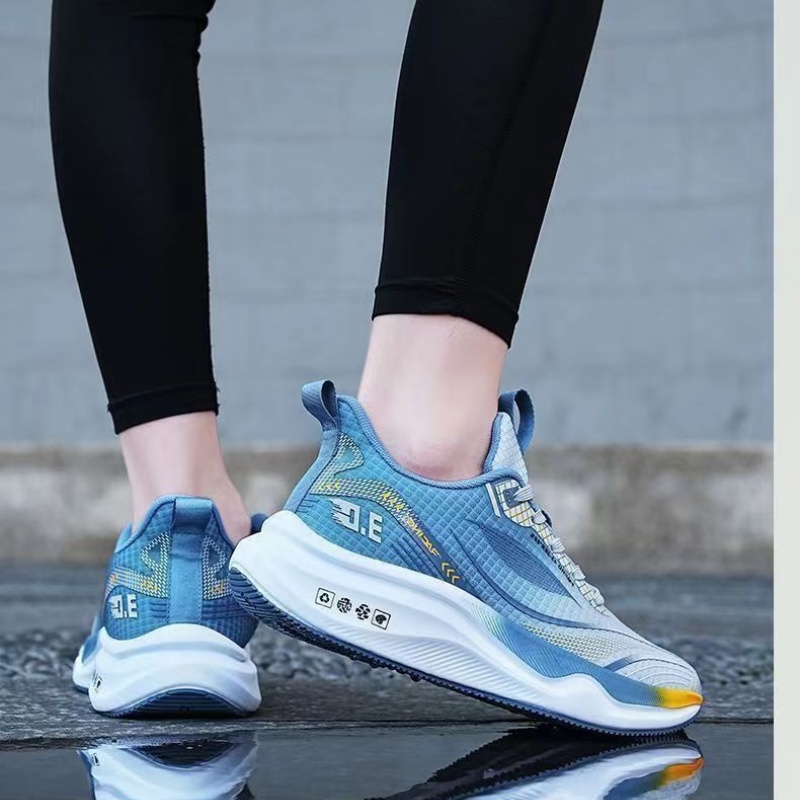 2025 Free Shipping Men's Running Designer Black Green Thick Bottom Anti Slip Sports Shoes Sizes 39-44