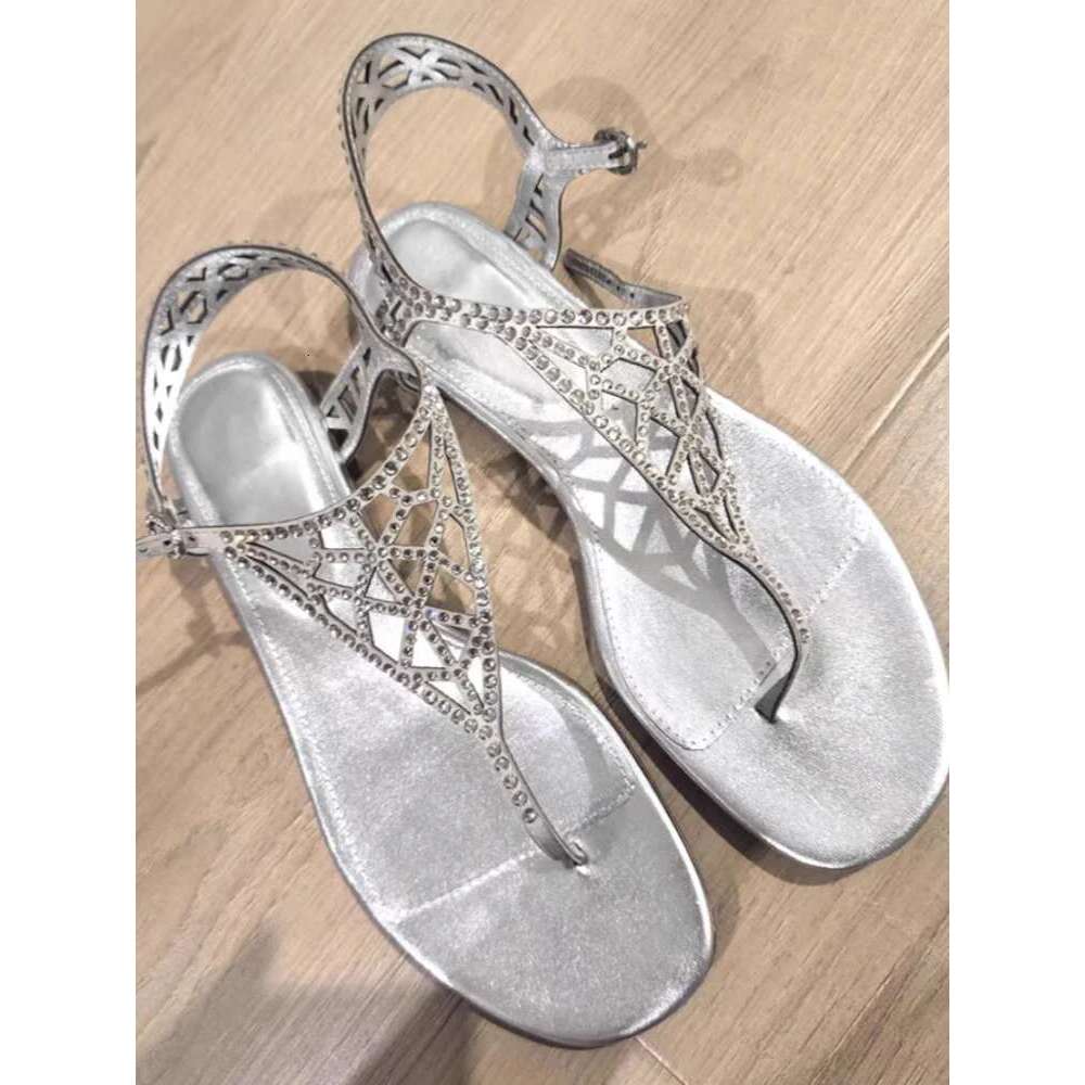 Sier Glitter Rhinestone Buckle Sandals T-Strap Herringbone Flats Women Hollow Out Comfortable Party Shoe