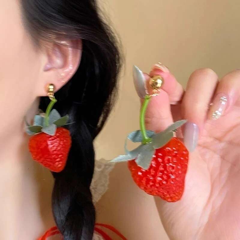 Delicate Red Strawberry Tassel For Women Fashion Shiny Rhinestones Fruit Dangle Earrings Wedding Party Jewelry Gifts