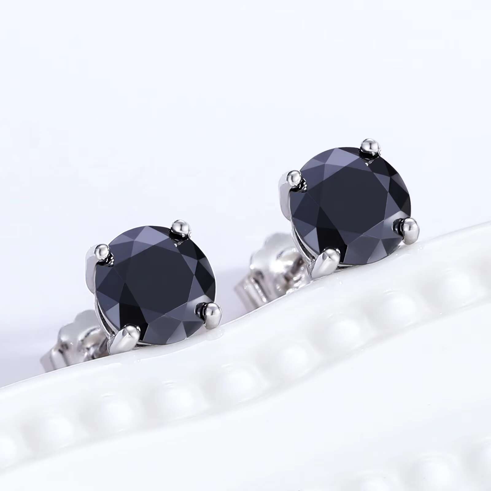 Dropshipping New Option White Gold Plated 925 Sterling Silver Lab Created Black VVS Moissanite Diamond Solitaire Stud Earrings