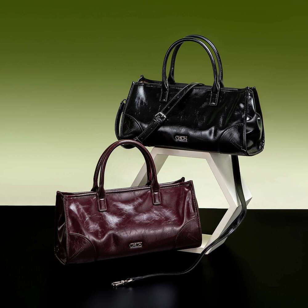 Fashion Classic Retro New Handheld Shoulder 2025 Large Capacity Solid Color Women's Bag
