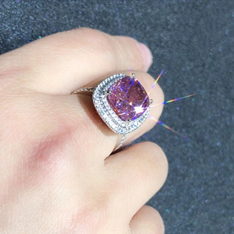 Huitan Personality Large Pink Cubic Zirconia Wedding Ring for Women Romantic Ceremony Party Fashion Jewelry 250428