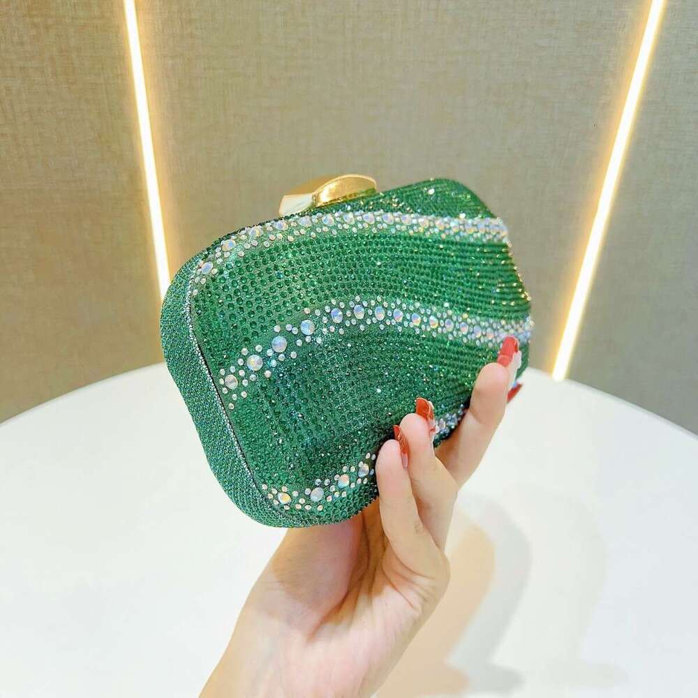 Dinner Bag New With Diamond Inlaid Three Dimensional Box Hand Held Evening Outfit Formal Dress Banquet Bag Wedding Gift Bag KQ