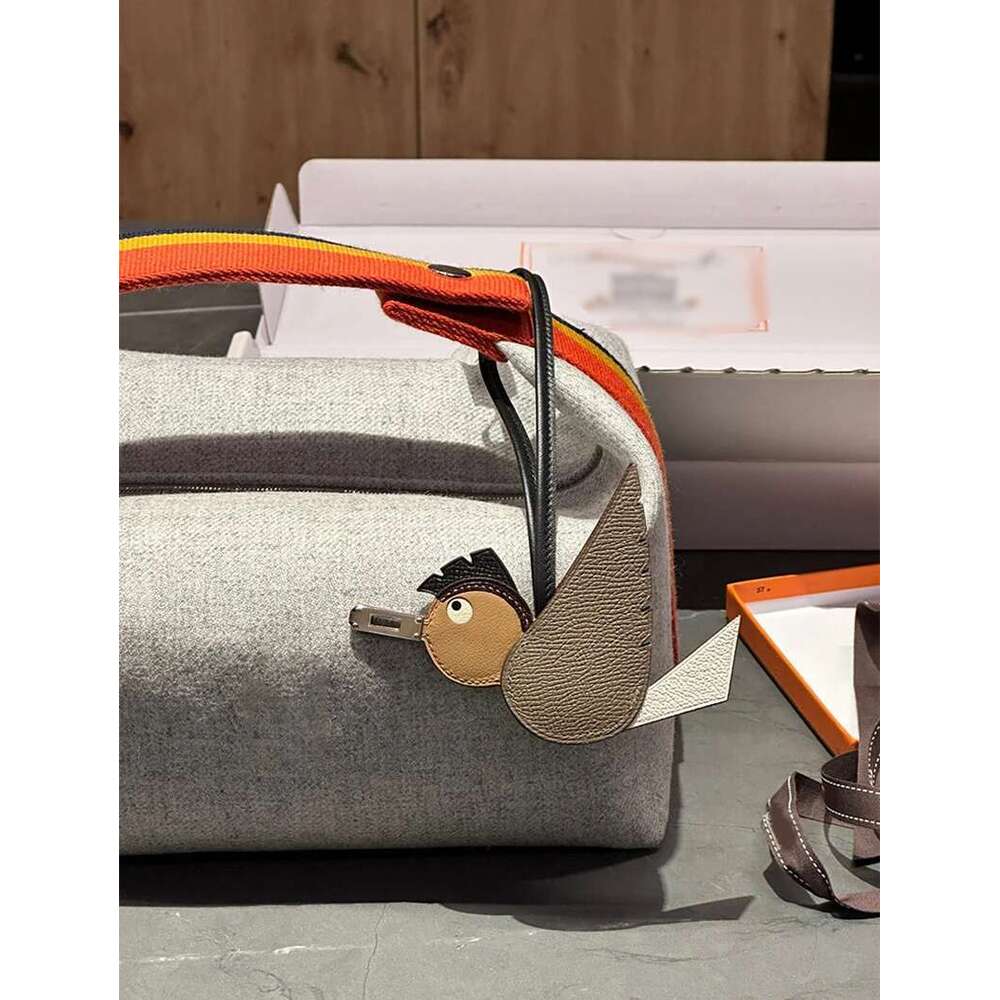 Birdy Sewing Handmade Ornament Leather Bagpack Decoration Vintage Car Keychain Bag Pendant Hanging Accessories Gift