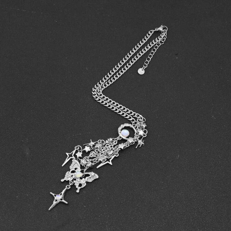 Sweet Cool Fairy Butterfly Inlaid With Zirconium Star Moon Collarbone Chain, Female Niche Design, Fashionable And Versatile, Light Style Necklace