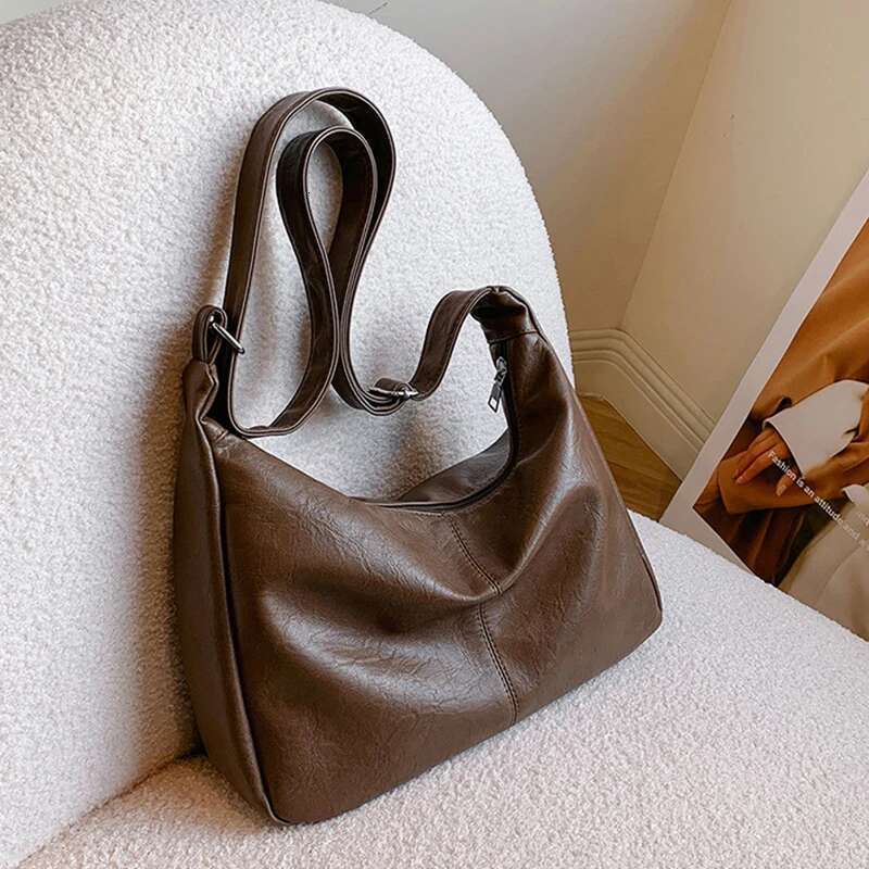 Commuting Retro Leisure Handbag Maillard Fashion Women S Messenger Texture Super Capacity Tote Bag Bag