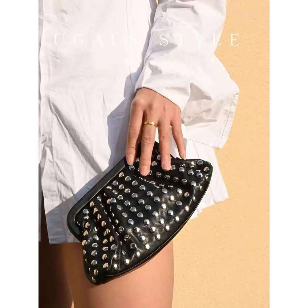 Fashion Rivet Punk Shell High Quality Textured Leather Pleated Clutch Purse For Dinner Party Women Handbag Female Casual Bag
