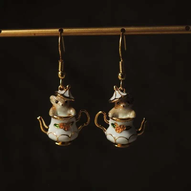 Creative Cute Chipmunks Medieval Noble Tea Earrings Necklace Handmade Oil Drip Teapot Pendant Jewelry Set Party Accessories
