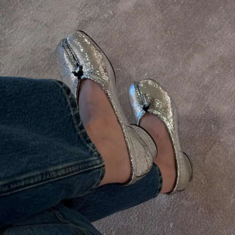 2025 Shiny Sier Women Slip-on Ballet High Heels Mirrored Tabi Fashionable Women's Casual Shoes