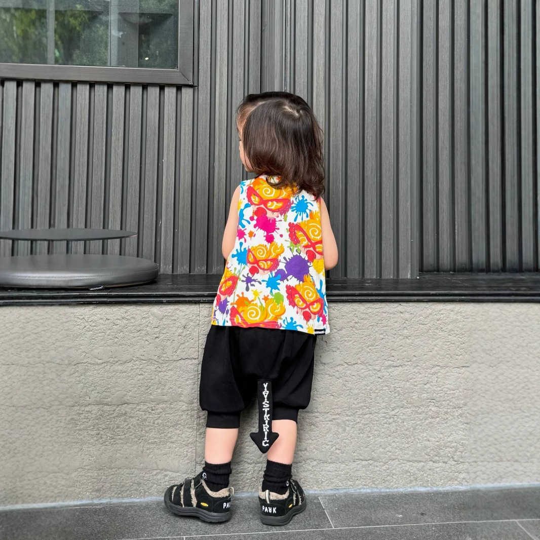 2025 Summer Black Super Trendy Brand Pacifier Devil Tail Embroidery Collapsed Pants Pacifier Childrens Shorts Y250430V39W