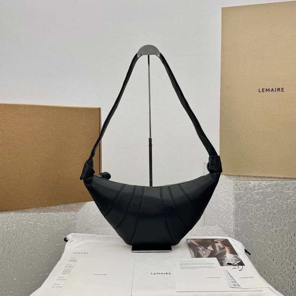 Designer New Lambskin Brand Croissant Fashionable Versatile Shoulder Crossbody Bag