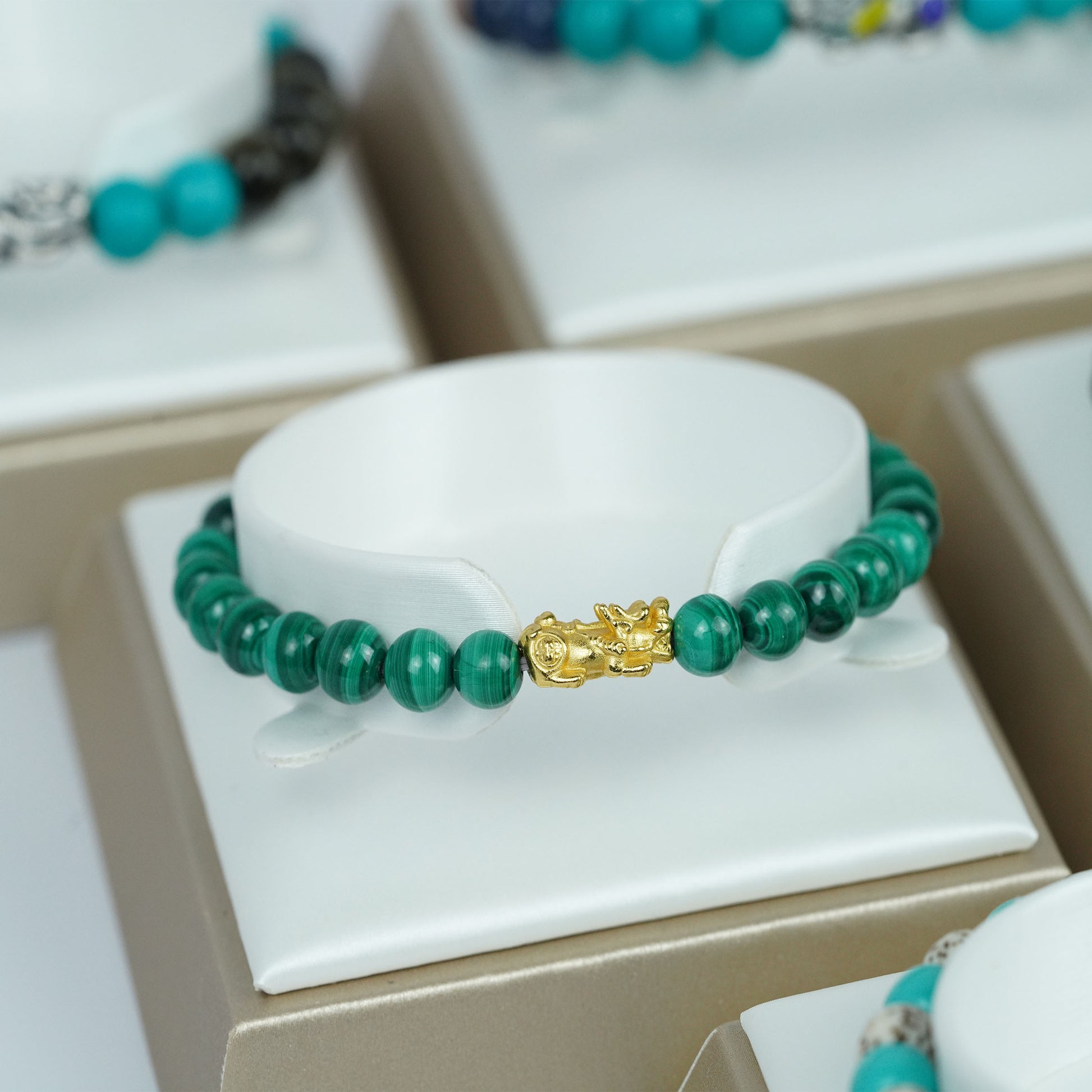 PI Xiu Good Luck Crystal Bracelet Amulet with Green Stone Details Handcrafted Jewelry Accessory