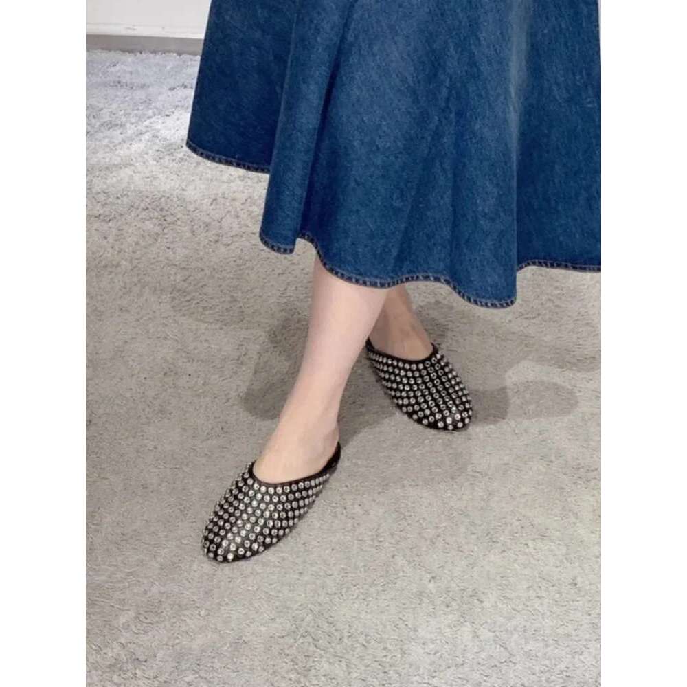 High Quality Women Fashionable Rhinestone Slippers Comfortable Closed Casual Outdoor Punk Flat Shoes Mules