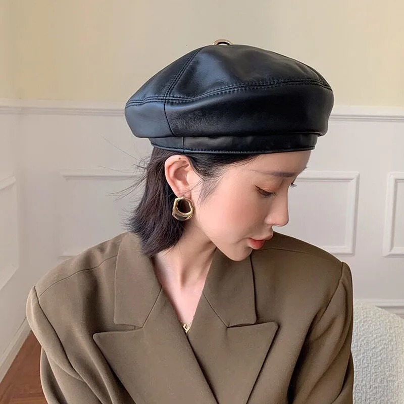 Spring/Winter 100% Genuine Leather Beret Womens Fashion European Pumpkin Paint Hat Womens Rainbow White/Red Thin Boina 250430